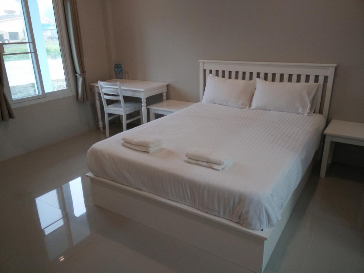 Vanilla Ville Resort Khlong Thom Extérieur photo